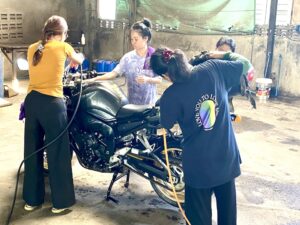 Bike wash by four girls